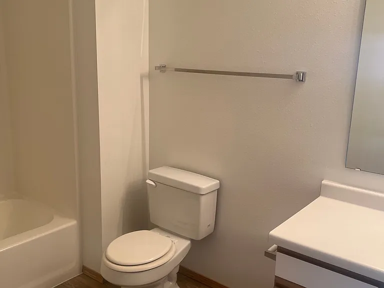 211 Laura Ave #103 — Photo 7