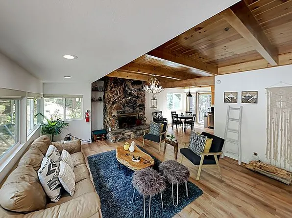 888 Kiowa Dr, South Lake Tahoe, CA 96150