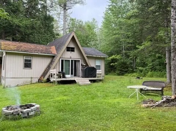 277 Buckfield Road, Paris, ME 04281