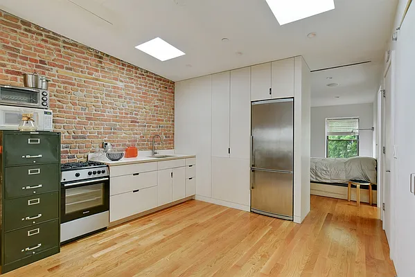 Sold by Corcoran | media 23