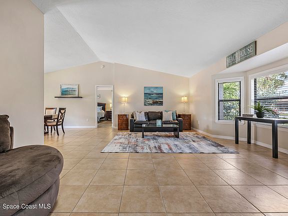 5th image of 645 Canal Ct