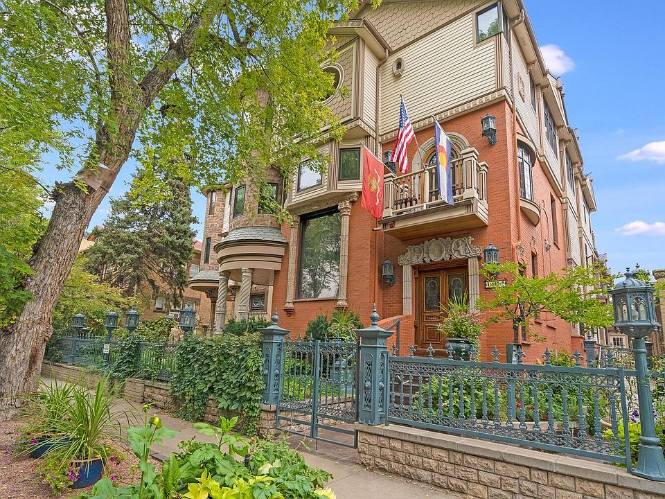 1st image of 1022 Pearl St #303