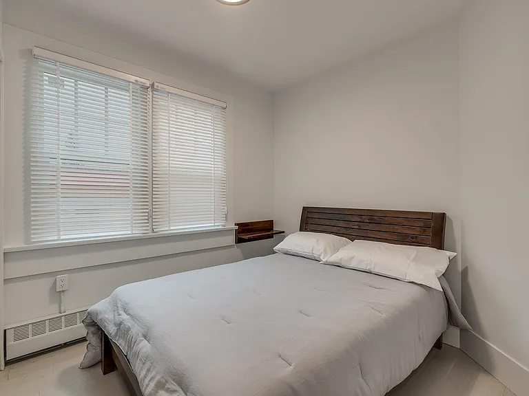 1425 Haro St #202 — Photo 12