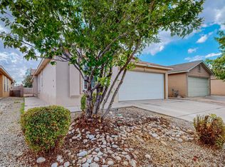 919 72nd St NW, Albuquerque, NM 87121