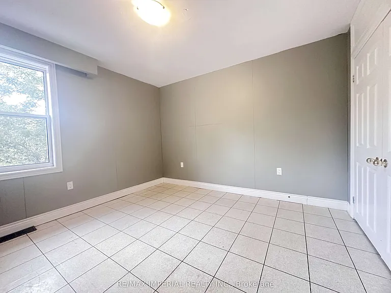 1765 Appleview Rd — Photo 12