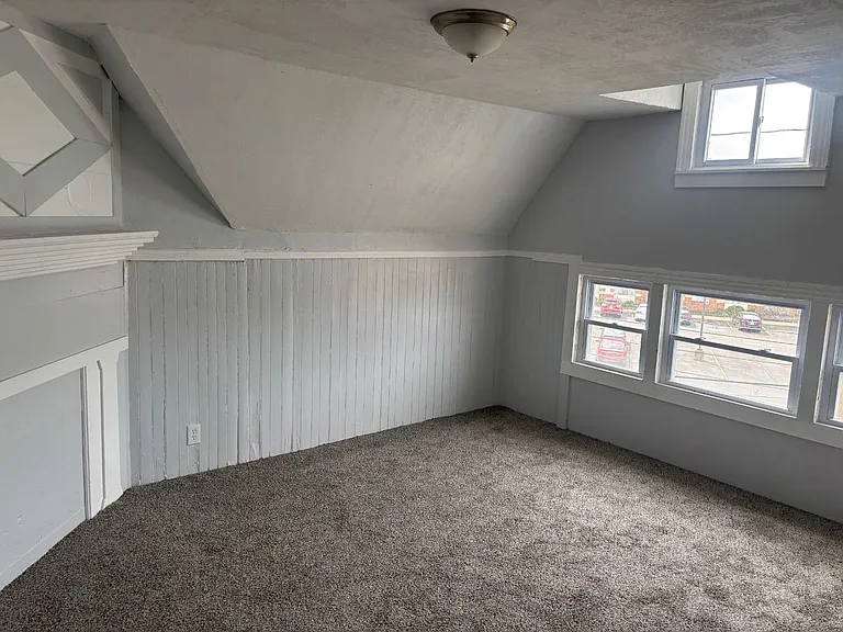 1345 Addison Rd — Photo 33