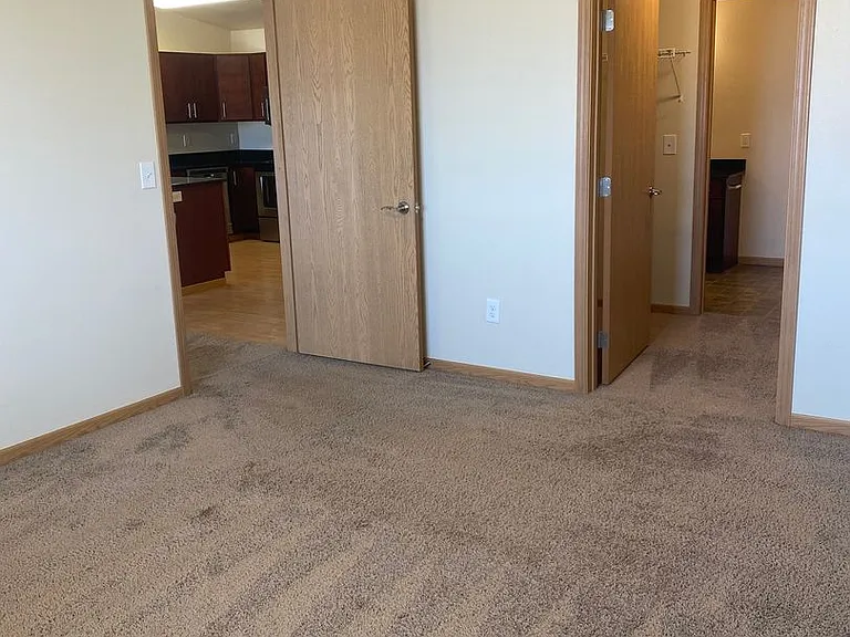 West Lake III Apartments — Photo 92