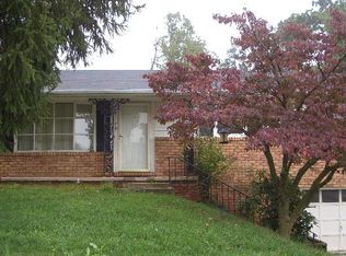 70 McClellan Ln, Hanover, PA 17331