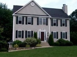 3 Brookside Dr, Sutton, MA 01590