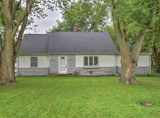 2812 Sunny View Dr, Illiopolis, IL 62539