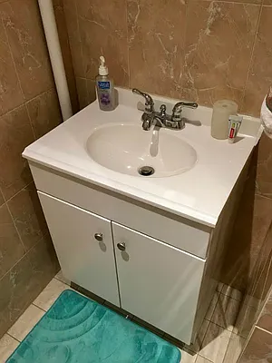 Rented by Wave Real Estate Group | media 29