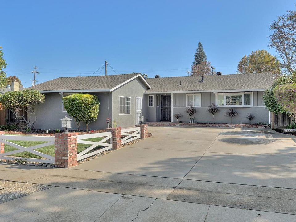 1st image of 1478 Stockbridge Dr