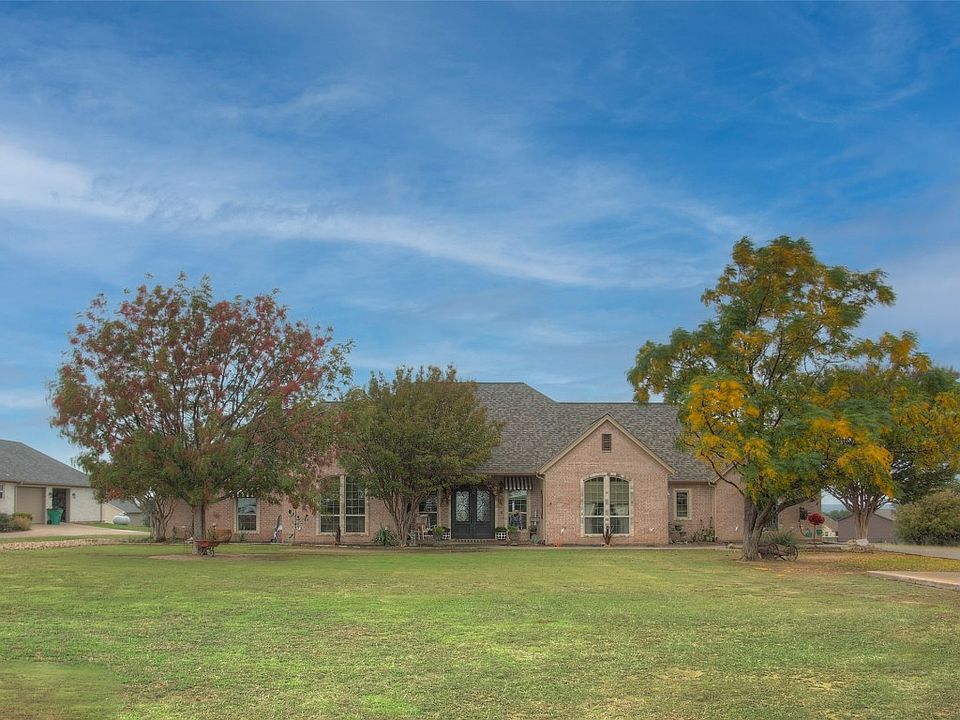 1606 Bentwater Pkwy, Granbury, TX 76049 MLS 20458552 Zillow
