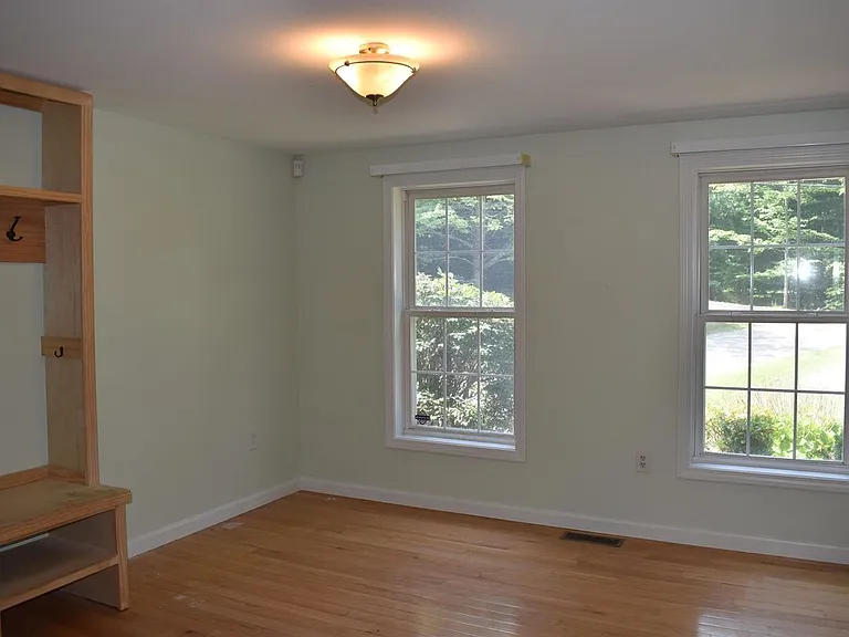 51 Westview Rd — Photo 14