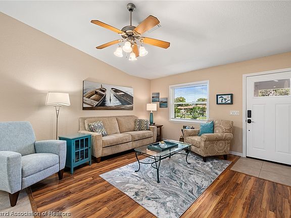 3rd image of 2330 Hidden Creek Cir