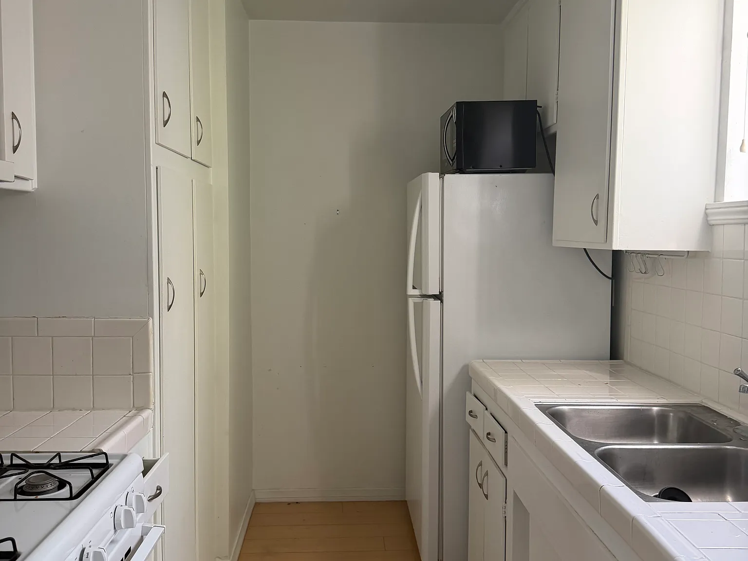 1 bed, 750 sqft, $2,600 — Photo 4