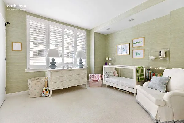 Sold by Sotheby's International Realty | media 8