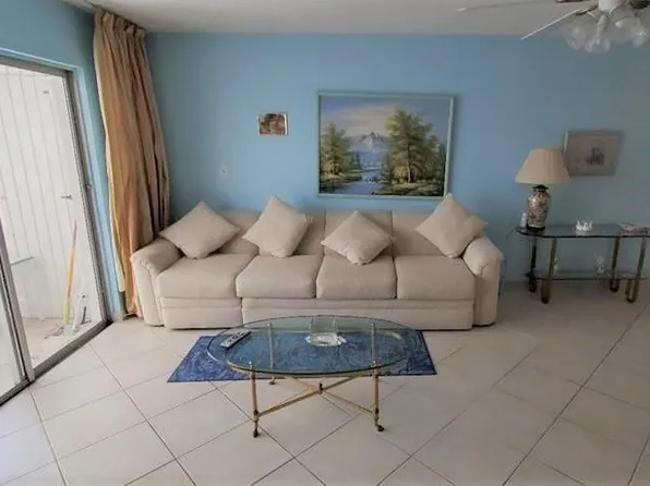 3000 NE 16th Avenue #313, Oakland Park, FL 33334