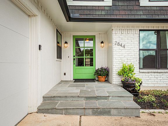 3rd image of 2844 Lawtherwood Pl