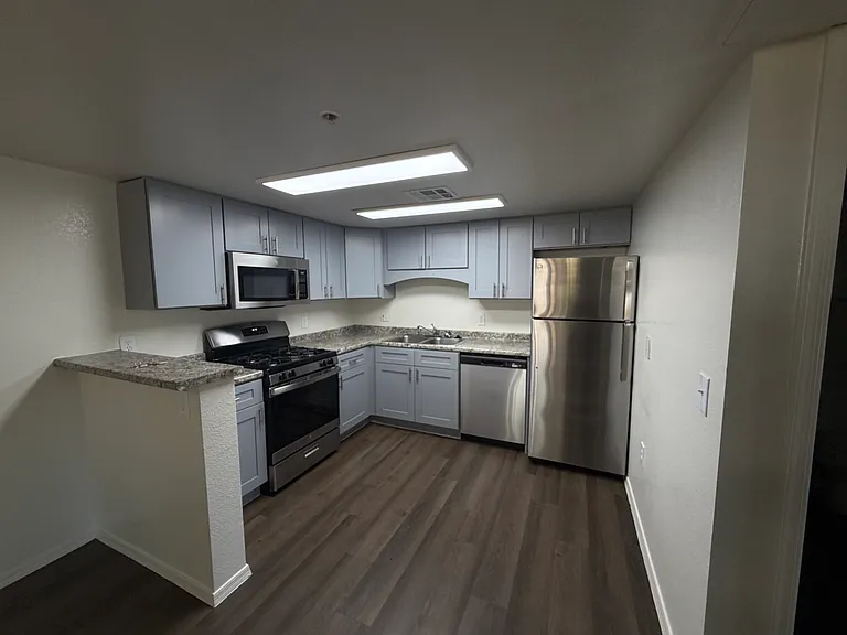Oakwood Village II — Photo 1