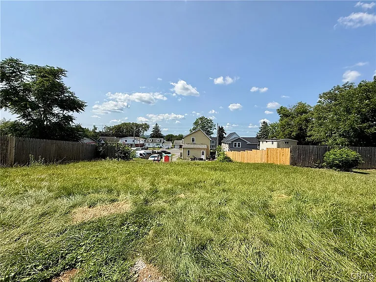 111 Deborah Dr — Photo 29