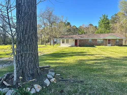 8651 US Highway 190 E Photo 1