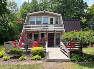409 Fayette Springs Rd, Chalk Hill, PA 15421