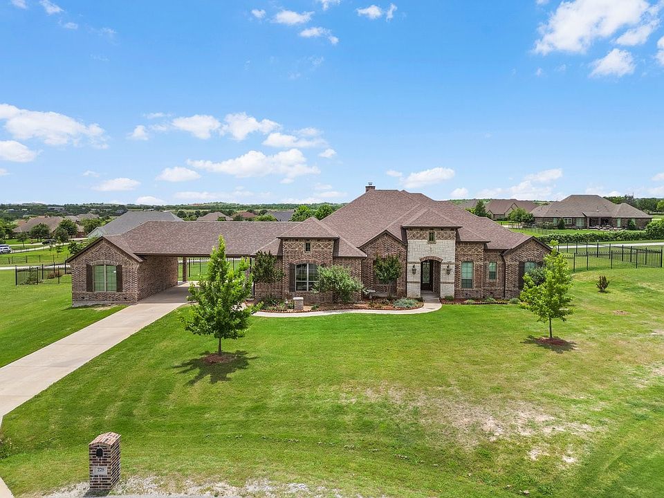 1st image of 228 Parc Oaks Dr