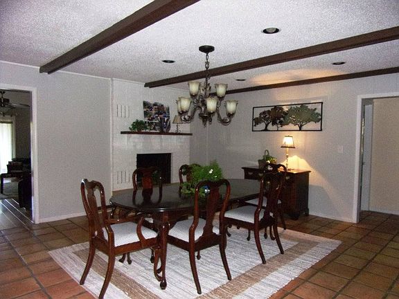 2nd image of 4130 Cottonwood Ln