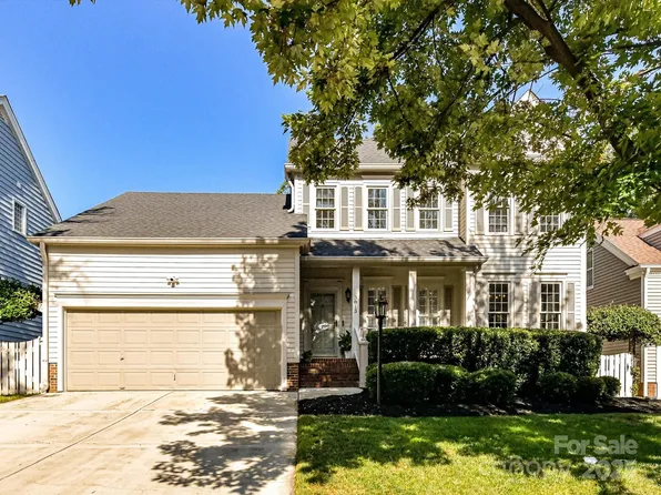 3813 Selwyn Farms Ln, Charlotte, NC 28209