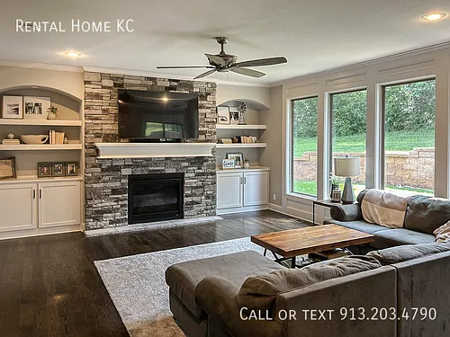 22904 W 47th Ter — Photo 3