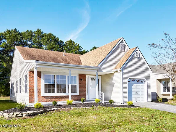 17 Trent Drive, Toms River, NJ 08757