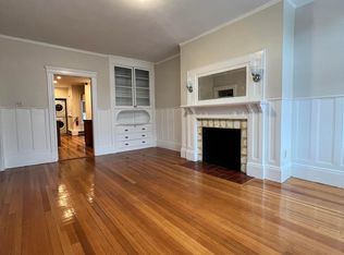 1894 Beacon St #3R, Brookline, MA 02445