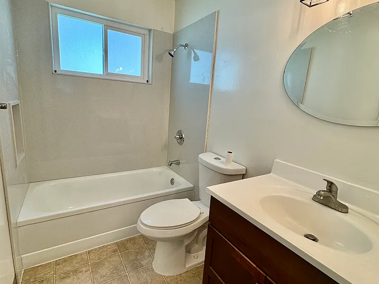 2715 S St #3 — Photo 4