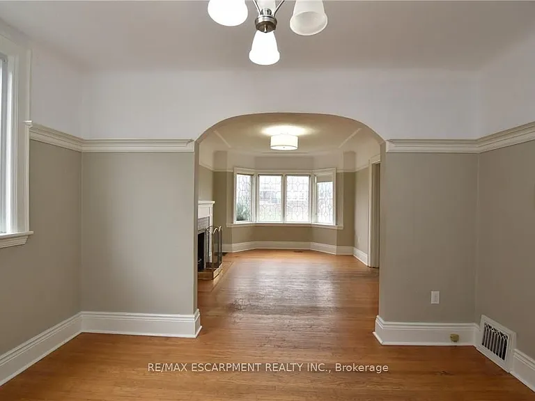 278 Huxley Ave S — Photo 7