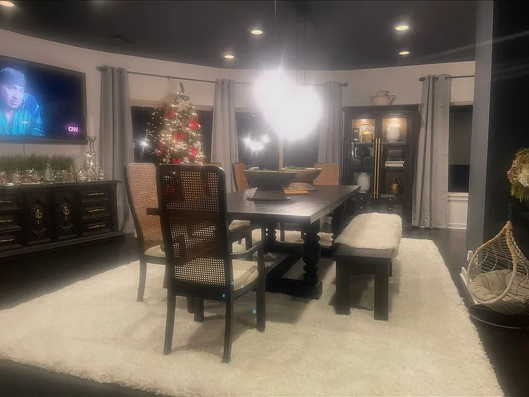 3008 Ashley Loop — Photo 8