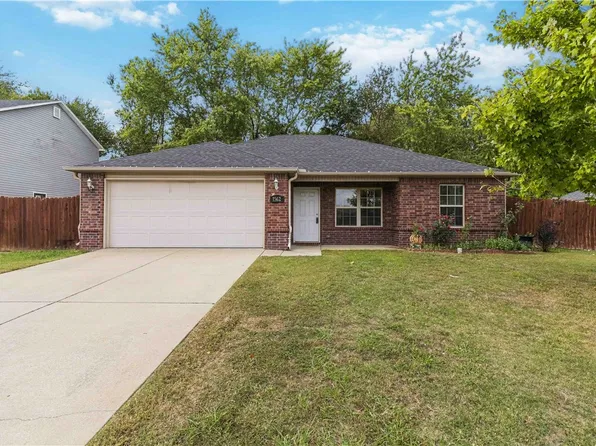 1562 Sango St, Springdale, AR 72764