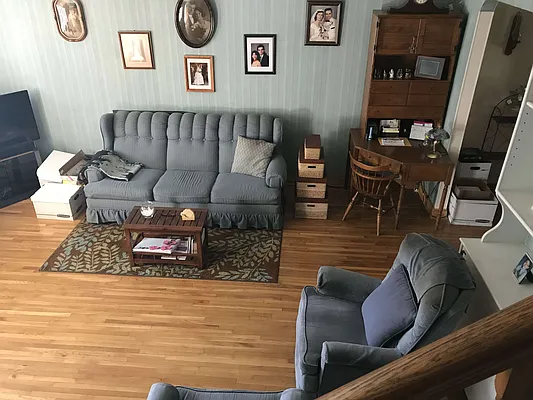 Sold by Pecoraro Realty | media 4