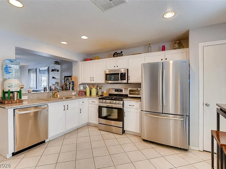 10451 Processor Ct — Photo 10