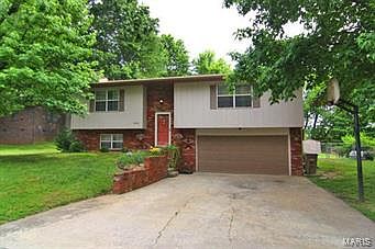 1st image of 3026 Wisteria St