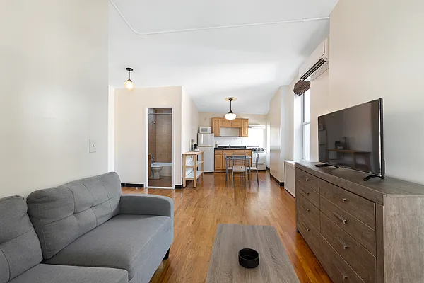 Rented by Compass | media 8