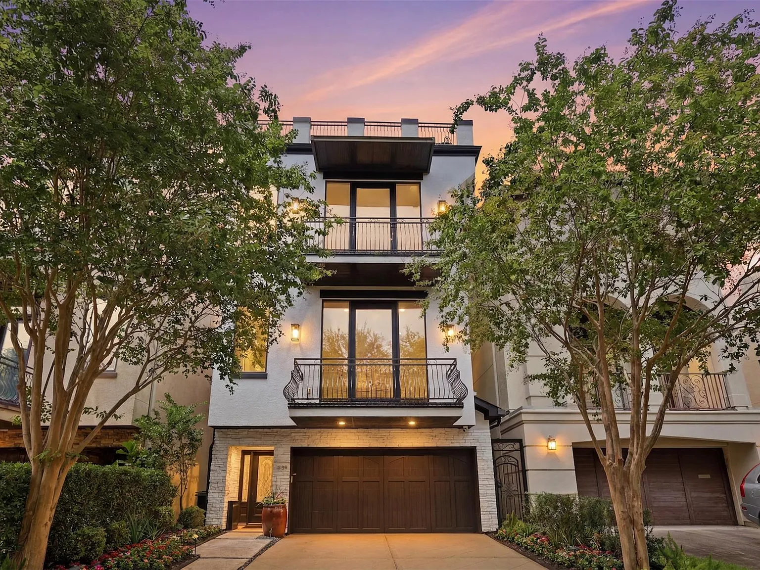 5 bed, 3.5 bath, 4267 sqft, $7,400 — Photo 1