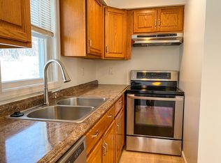 55 Lambert St APT 10, Portland, ME 04103