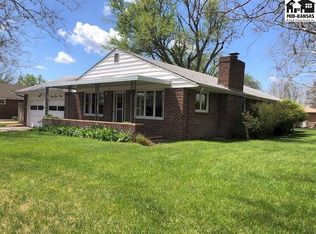 2309 N Jackson St, Hutchinson, KS 67502