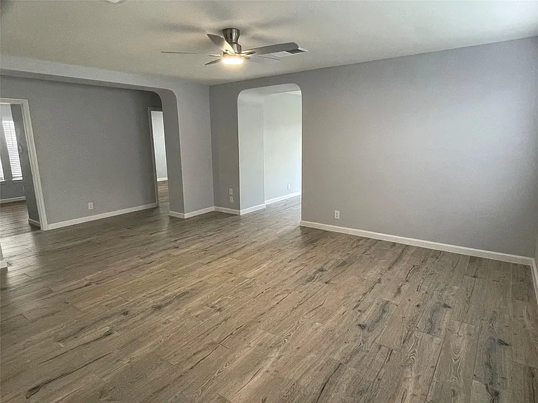 2911 Donnell Dr — Photo 7