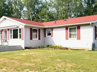 2235 Mac Dr, Wayland, MI 49348