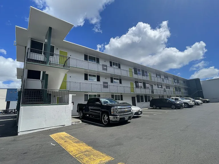 Olino at Pu'uloa Apartments — Photo 18