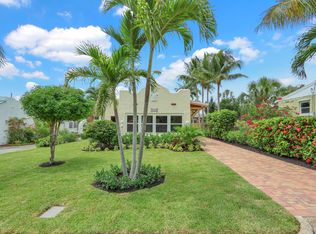 842 Selkirk Street, West Palm Beach, FL 33405