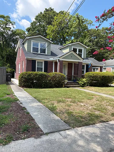 31 Yeadon Ave #B Photo 1 31 Yeadon Ave #B Photo 1