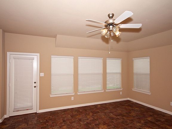 4th image of 9736 Ellery Ave